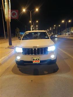 جیپ گراند شیرۆکی